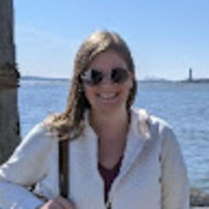 Meet your Posher, Lauren